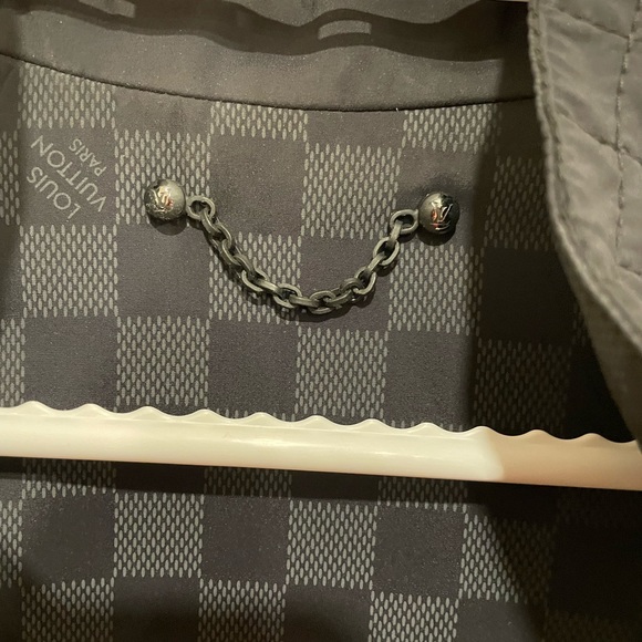 Louis Vuitton Men Vest Black - Picture 10 of 10